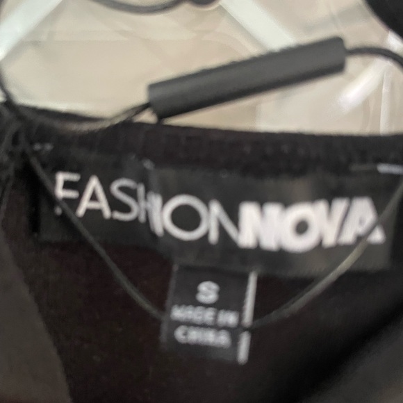 Fashion Nova Sleek Black Cutout Bodysuit - Picture 3 of 4